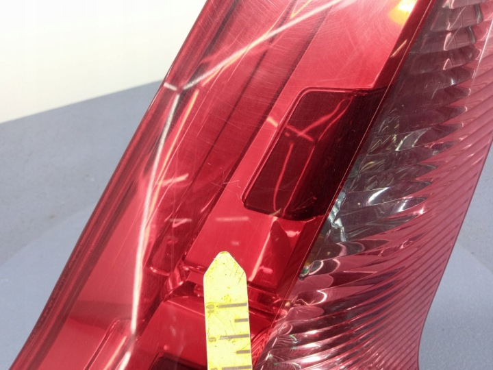фото №8, Citroen c4 i hb 3d 04- фара зад левая задняя 20-211-01028