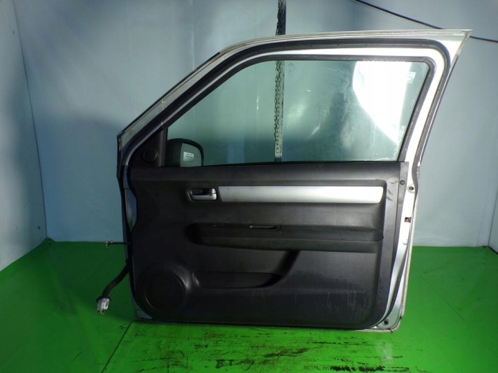 фото №6, Suzuki swift iii дверь передние правое c02