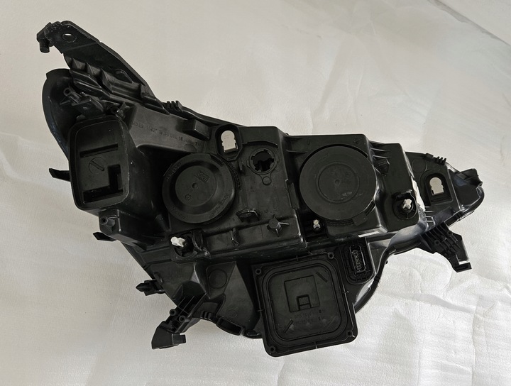 фото №7, Лампа левая обычная led перед renault megane iv 2016-