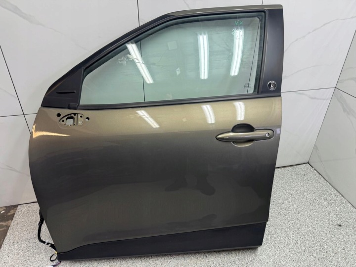 фото №7, Комплектні двері ліві перед toyota yaris cross kross 2022- 2025 6x1