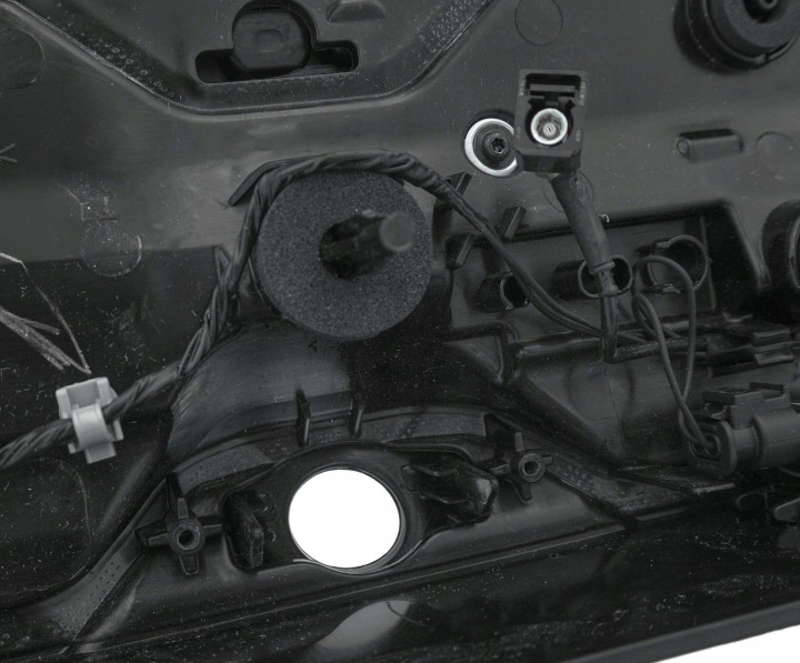 фото №9, Фара зад do chrysler pacifica 2021- 68645935aa центральный oem номер