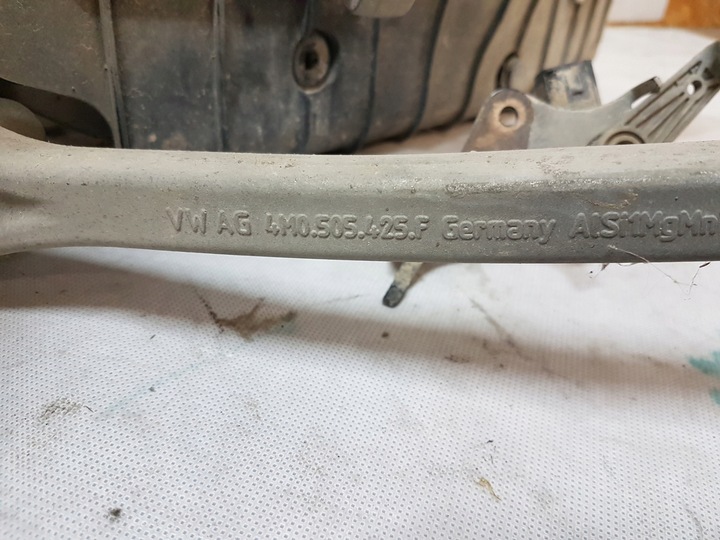 фото №5, Audi e-tron поворотна опора підвішування зад 4ke505432c права