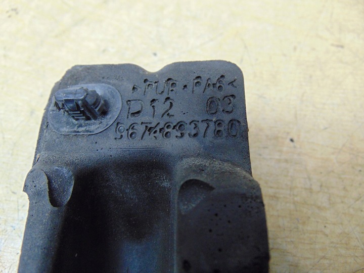 фото №8, Шумоизоляция подкапотное пространство правые губка citroen c4 ii b7 9674893780