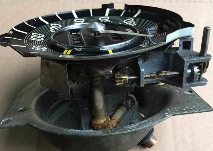 фото №8, Mercedes-benz w115 1971 спидометр / спидометр