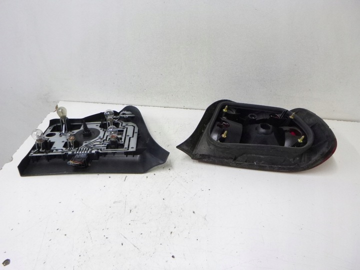 фото №6, Лампа задня bmw e36 compact 1998 + вкладка