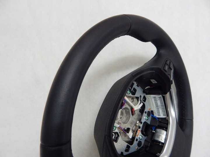 фото №8, Bmw f10 f11 f01 f02, f06, f07 sport - руль кожа мульти оригинал wibracje