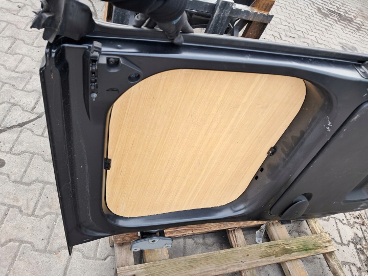 фото №10, Дверь правая зад задние renault trafic iii 23r tekna