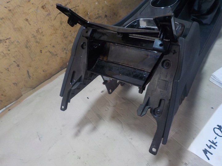 фото №10, Ford mondeo mk4 туннель средний подлокотник