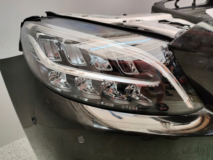 фото №8, Mercedes w205 c63 amg рестайлинг бампер радиатор pas усилитель лампы led fv