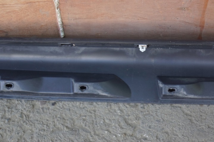 фото №12, Поріг планка порогова права volvo c30 r-design