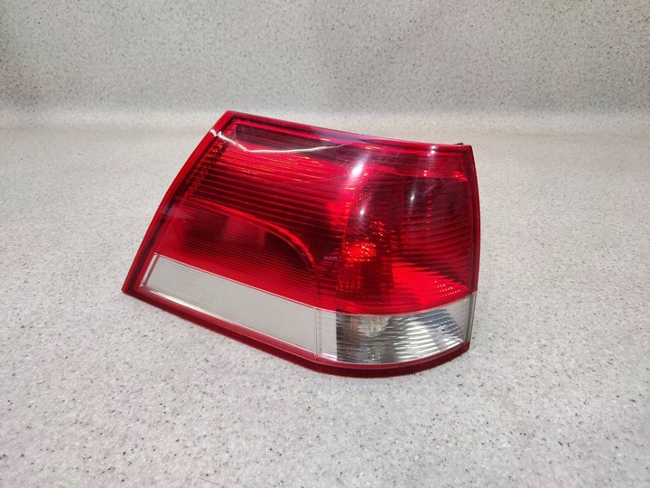 фото №1, Лампа левая зад задняя opel vectra c рестайлинг универсал - 24469461