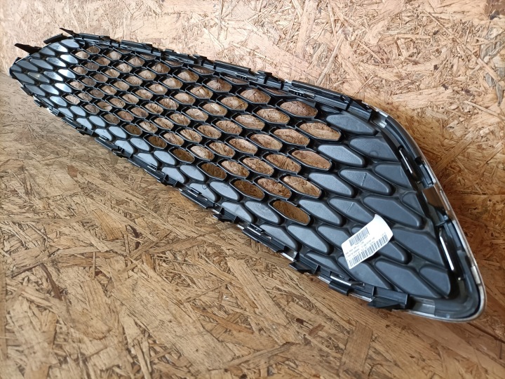 фото №7, Ford focus mk3 рестайлинг 14-18 решётка радиатора f1eb-8200-ab