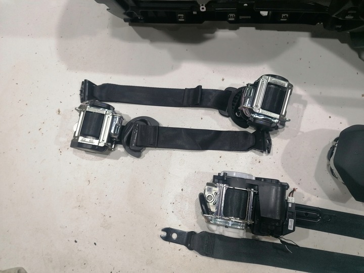 фото №8, Volkswagen vw t-cross панель консоль подушка безпеки подушки ремені оригінал нова