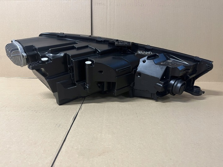 фото №8, Audi a4 b9 лампа левый перед полный led 8w0941035