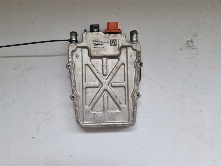 фото №5, Jeep wrangler jl chrysler pacifica подогреватель аккумулятора вебасто 68443445ab