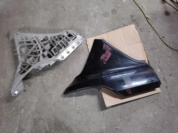 фото №1, Ползун крепление накладка крыльев зад задний правые ford b-max kc