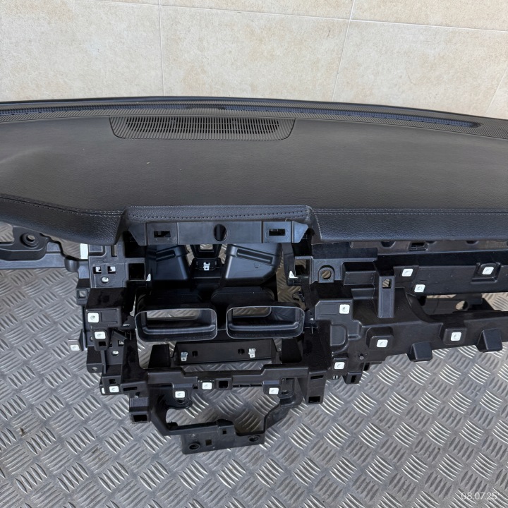 фото №9, Торпедо комплектная подушка консоль ремни капот jeep compass ii рестайлинг 2021 год