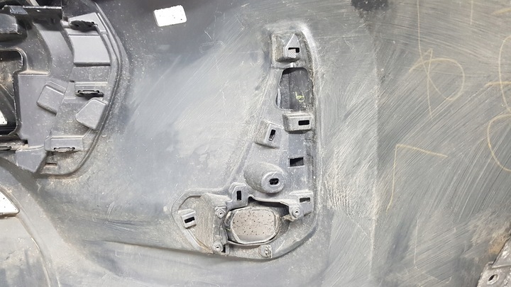 фото №11, Toyota hilux 2021 - бампер перед 2333