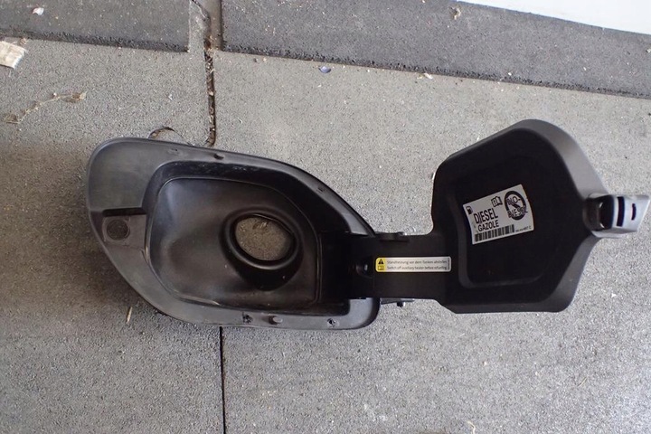 фото №4, Заливна горловина кришка пального vw passat b8 3g