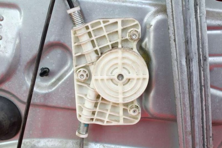 фото №12, Підйомник вікна праві перед eu 82480-1d230 kia carens 3 iii 06-10