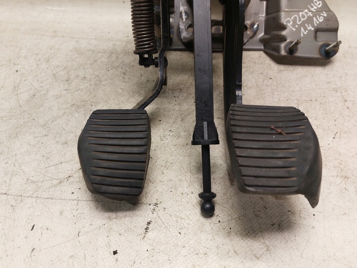 фото №9, Педаль гальма зчеплення peugeot 207 hb 1.4 16v