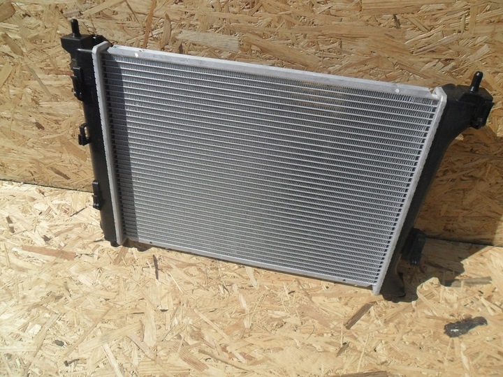 фото №8, Hyundai i20 pb 2008 2009 2010 2011 радіаторів води