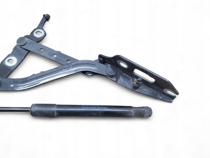 фото №5, Audi s5 8f0827302a права сторона петля кришки задньої багажника