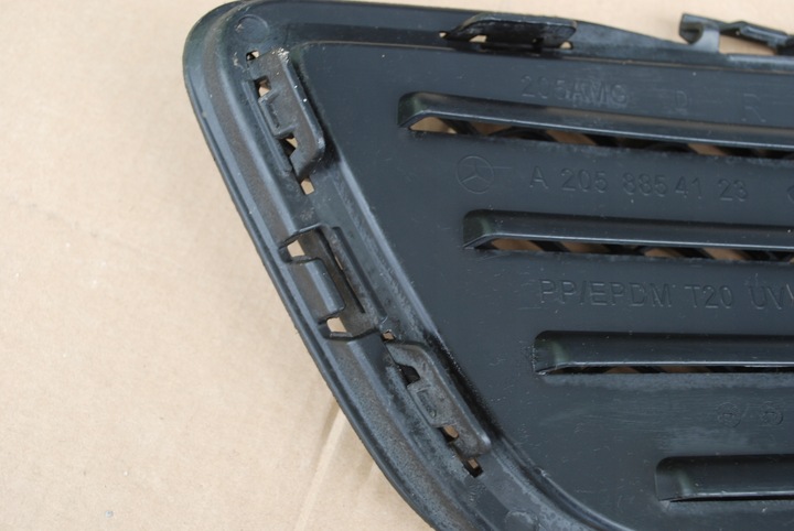 фото №8, Mercedes c-klasa w205 205 amg решётка бампера правая a2058854123