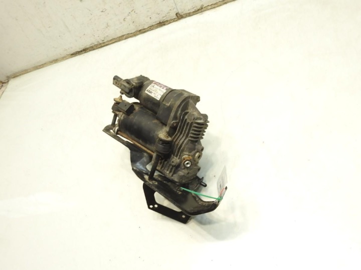 фото №7, Компресор підвіски mercedes r w251 3.0 cdi v6 a2513200704