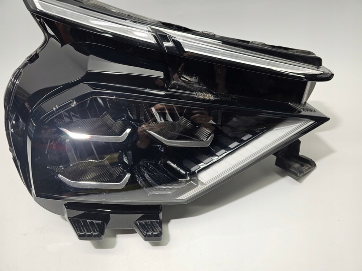 фото №8, Лампа полный led правый перед citroen c4 iii x 20- #4370