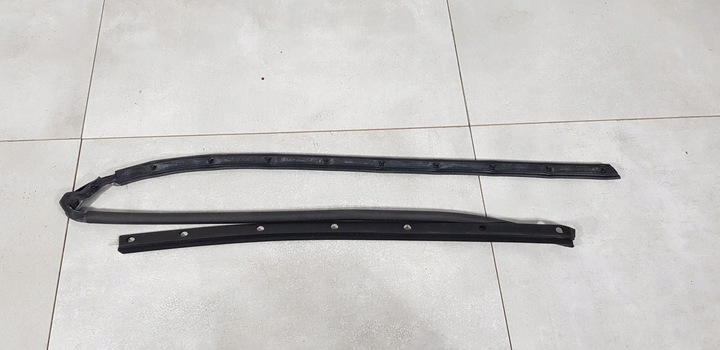 фото №1, Vw sharan 02-05 прокладка дверь правый зад 7m0839788d