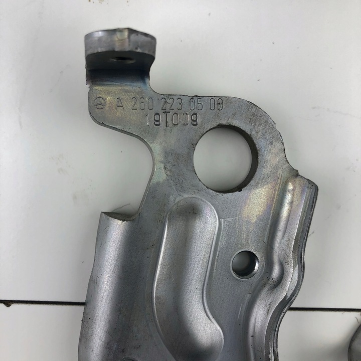 фото №6, Тримач кронштейн лапи w177 amg a35 2.0t 16v 260920