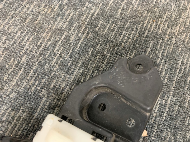 фото №12, Ford mustang mach-e gt rwd 21r трос замок замка капота оригинал