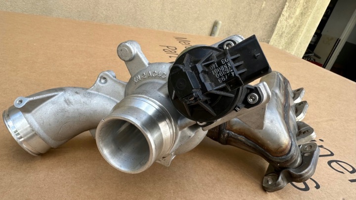 фото №16, Mercedes m264 1.5 бензин турбонагнетатель turbo турбина a2640904500