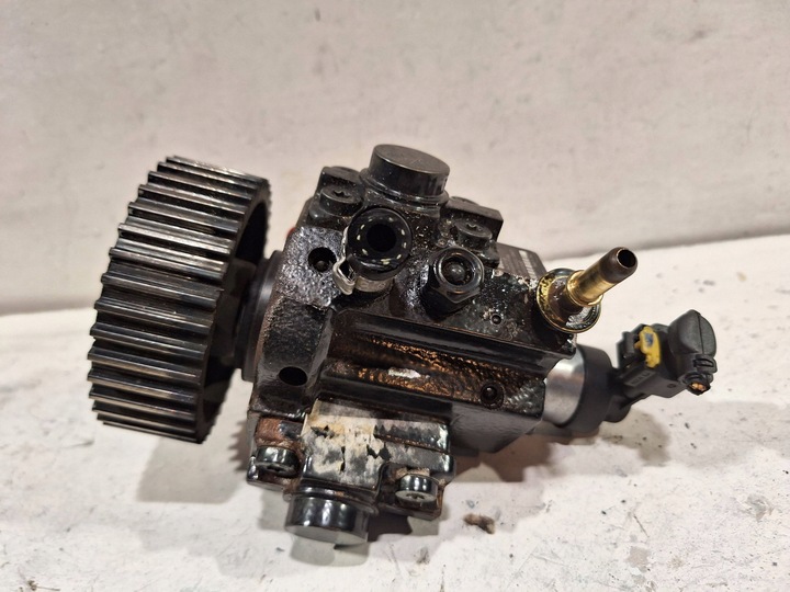 фото №1, Насос впрыскивающий bosch 0445010185 opel vectra c 1.9 cdti 04-