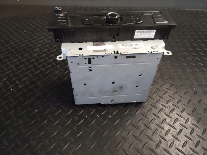 фото №6, Радио радиопроигрыватель audi a5 8t uk 8t2035186p