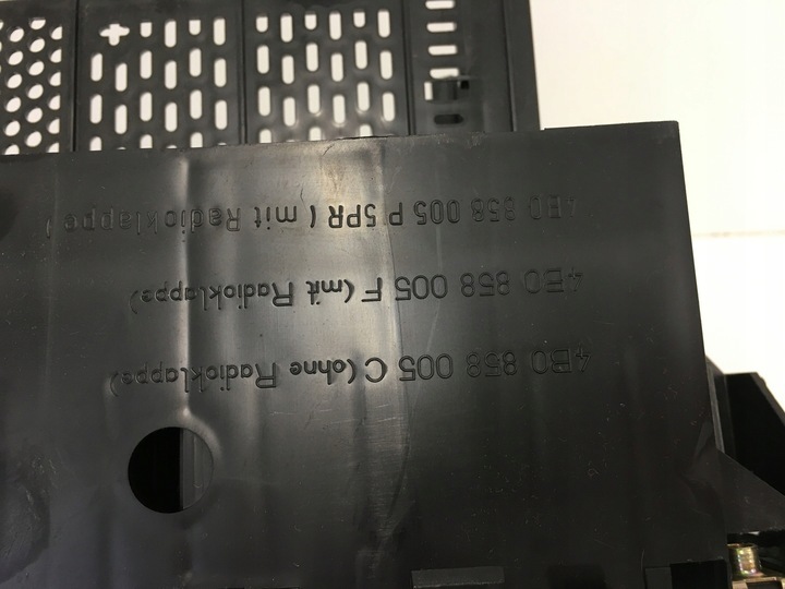 фото №7, Audi a6 c5 рамка корзина радио рестайлинг 4b0858005c