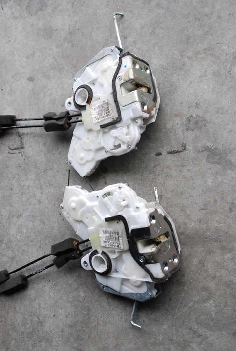 фото №4, Honda cr-v iii 06-12 замок двері l / p зад