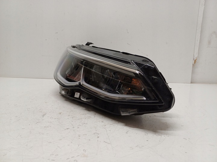 фото №14, Vw golf 8 viii 19- лампа права перед led 5h1941006b