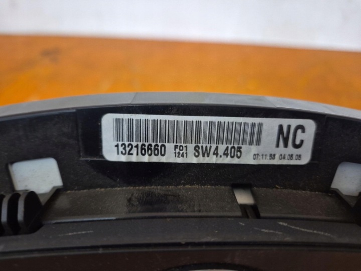 фото №6, Opel astra iii h 04-07 панель приладів 13216660