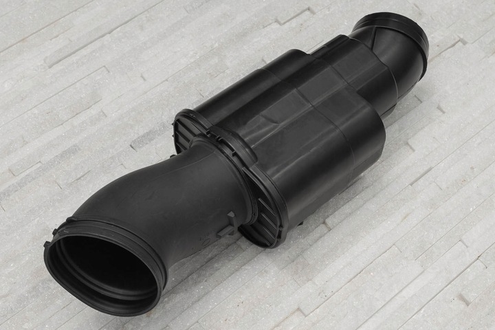 фото №12, Bmw 5 f10 09-17 впуск канал воздуха 13717612094