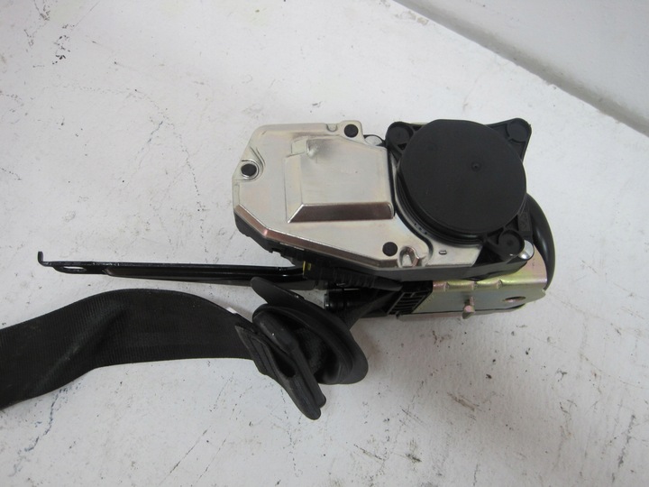 фото №4, Pas безопасности натяжитель доводчик левый audi q3 rsq3 83a857705c