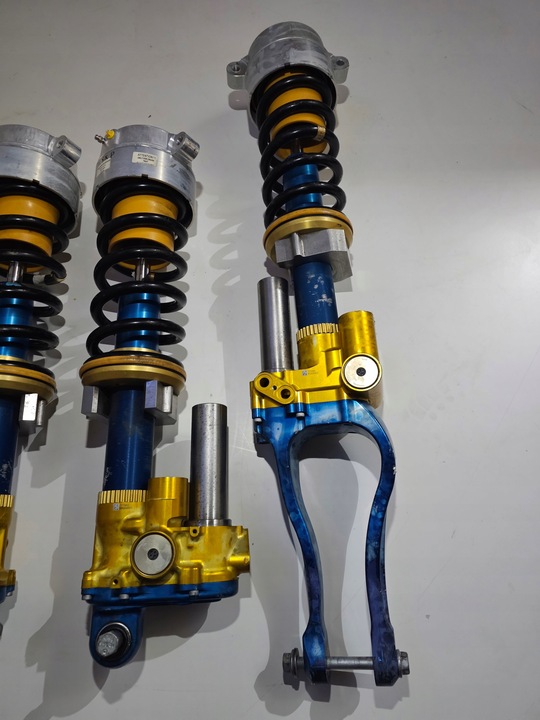 фото №3, Ferrari purosangue амортизатор перед зад set