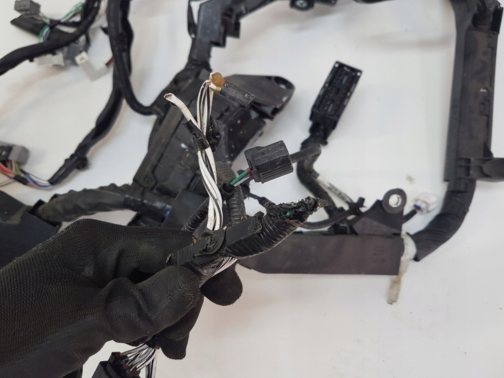 фото №5, Toyota c-hr 1.8 гибрид жгут коробка камеры двигателя