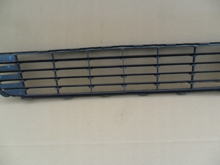 фото №8, Vw touran 1t 2003 2004 решётка бампера средняя