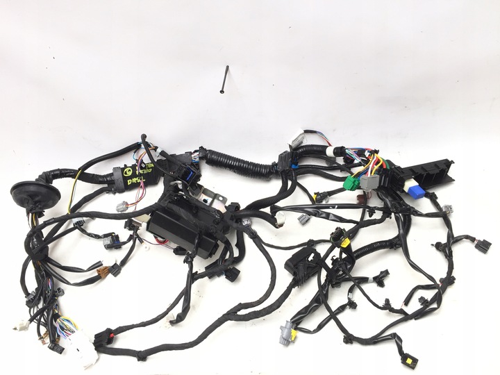 фото №1, Micra k14 установка жгут камеры pod капот