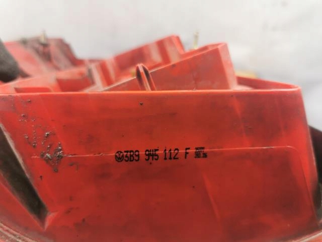 фото №4, Лампа задня права vw volkswagen passat b5 універсал 1995-2000 3b9945112f