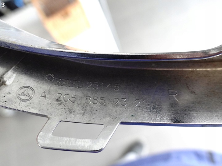 фото №4, Mercedes c-klasa w205 s205 14-21 рестайлинг рамка w бампер выхлоп правая зад