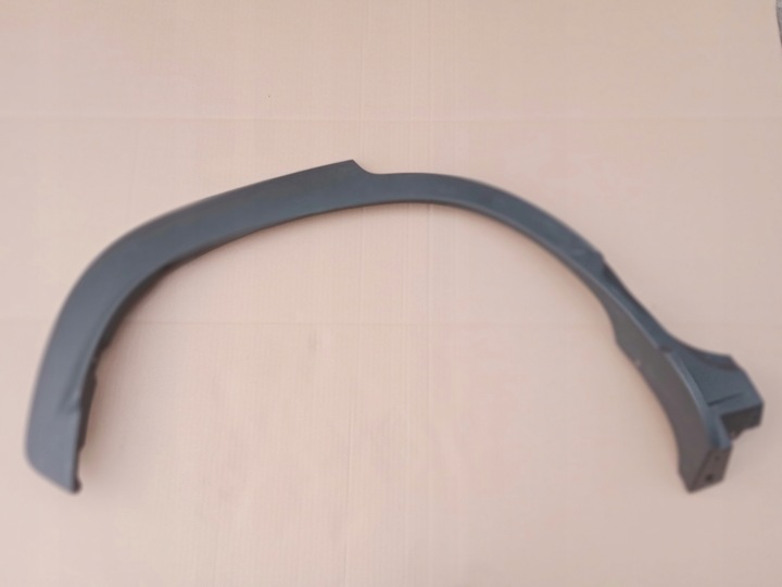 фото №1, Toyota corolla cross права планка крила зад