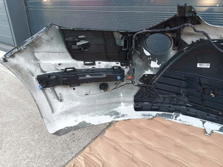 фото №9, Ford s-max i mk1 рестайлинг 10-14 бампер перед передний 4 x pdc led